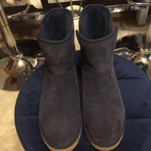 UGGs Blue Suede Kristin .